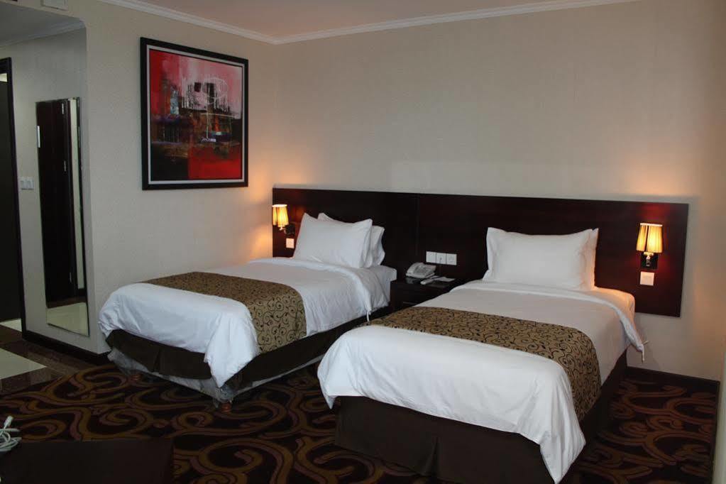 Swiss-Belhotel Merauke Exterior foto